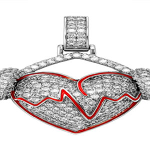 Colgante de corazón plateado